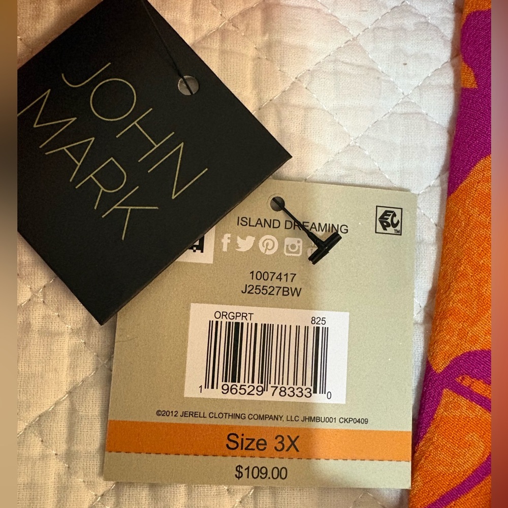 NWT - John Mark Printed Split V-Neck 3/4 Sleeve Button Front Blouse Plus-Size - Picture 9 of 12
